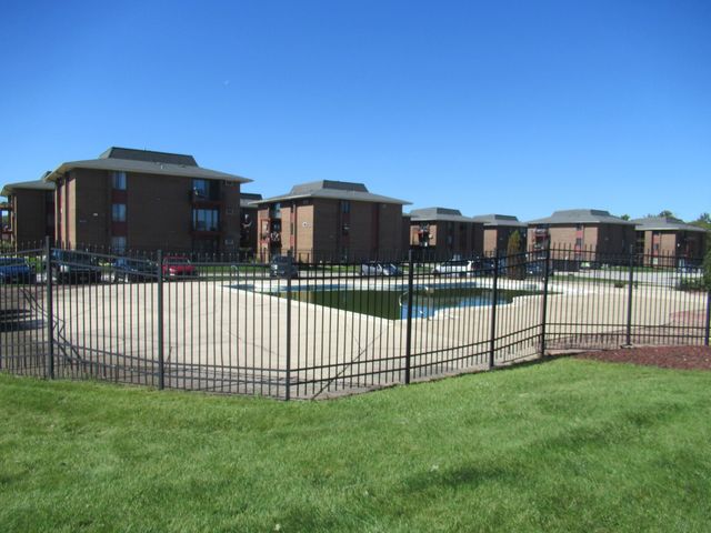 15700 Terrace Drive 1, Oak Forest, IL 60452