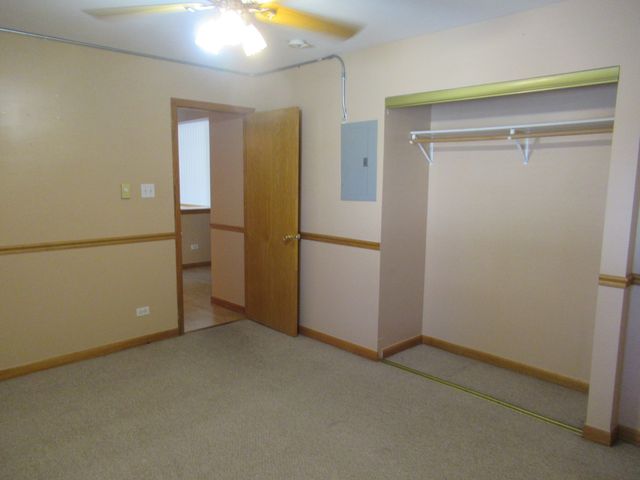 15700 Terrace Drive 1, Oak Forest, IL 60452
