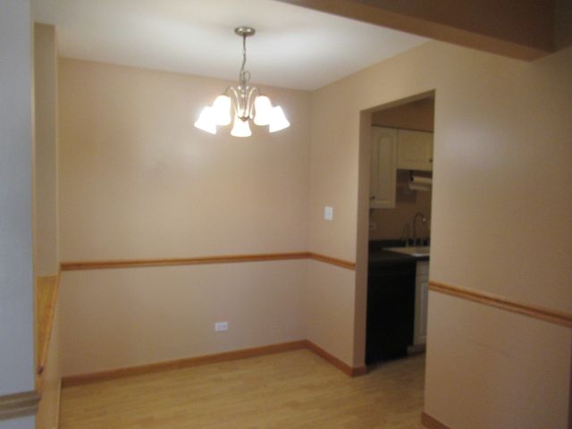 15700 Terrace Drive 1, Oak Forest, IL 60452