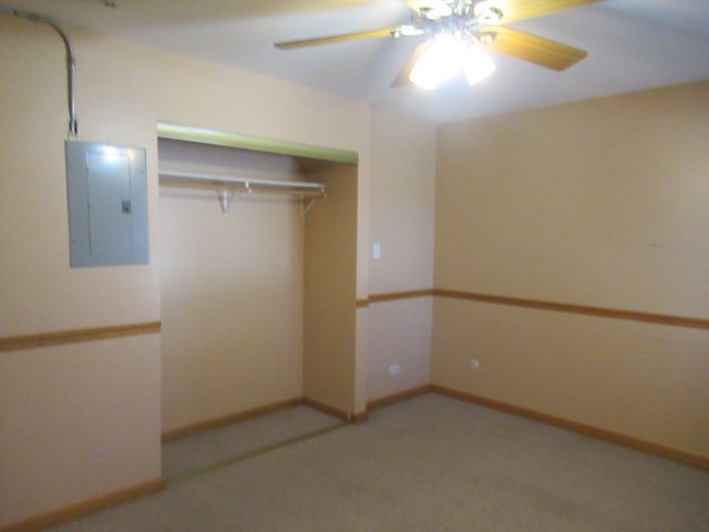 15700 Terrace Drive 1, Oak Forest, IL 60452