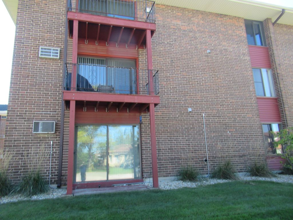 15700 Terrace Drive 1, Oak Forest, IL 60452 — photo 5