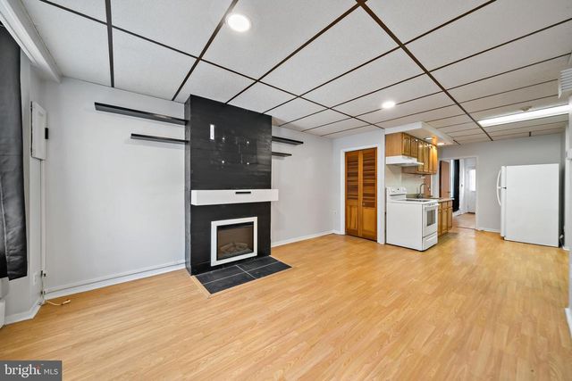 1304 JACKSON ST, Philadelphia, PA 19148