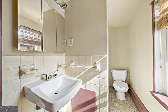 1304 JACKSON ST, Philadelphia, PA 19148
