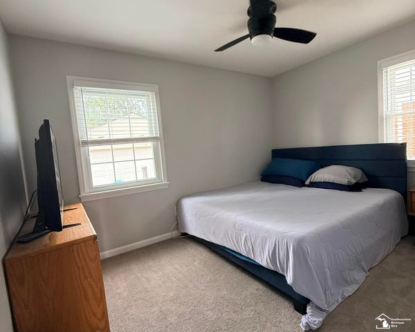 14601 Arlington Street, Allen Park, MI 48101