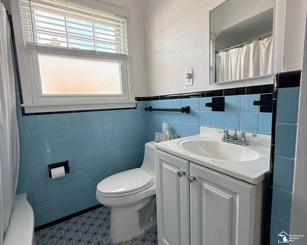 14601 Arlington Street, Allen Park, MI 48101