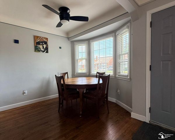 14601 Arlington Street, Allen Park, MI 48101