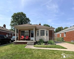 14601 Arlington Street, Allen Park, MI 48101