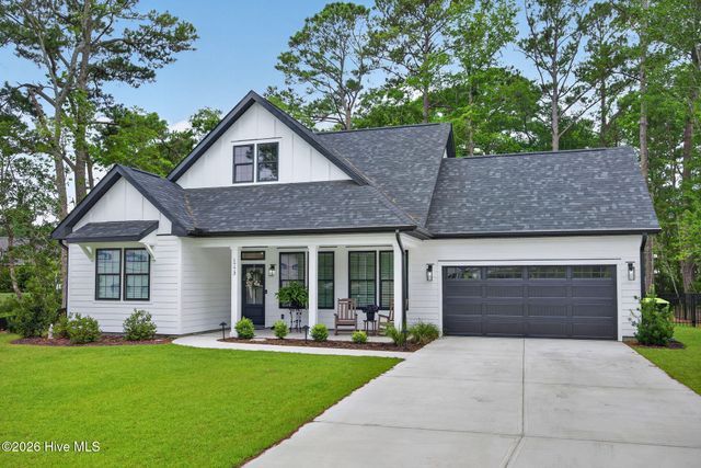 1773 Oakbrook Drive SW, Ocean Isle Beach, NC 28469