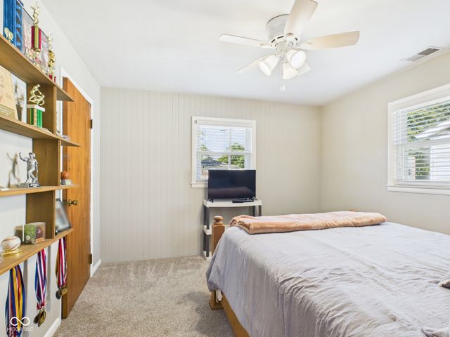 407 S Walnut Street, New Castle, IN 47362