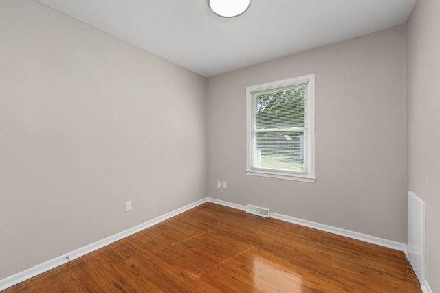3220 S Downtain, Wichita, KS 67217
