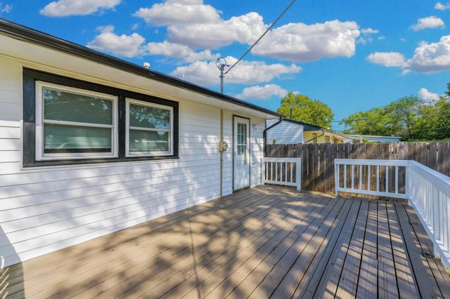 3220 S Downtain, Wichita, KS 67217
