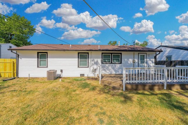 3220 S Downtain, Wichita, KS 67217