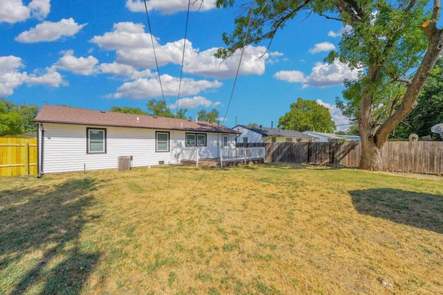 3220 S Downtain, Wichita, KS 67217