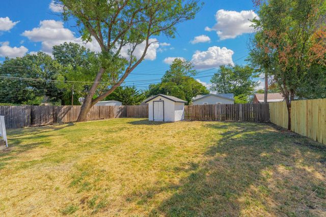 3220 S Downtain, Wichita, KS 67217