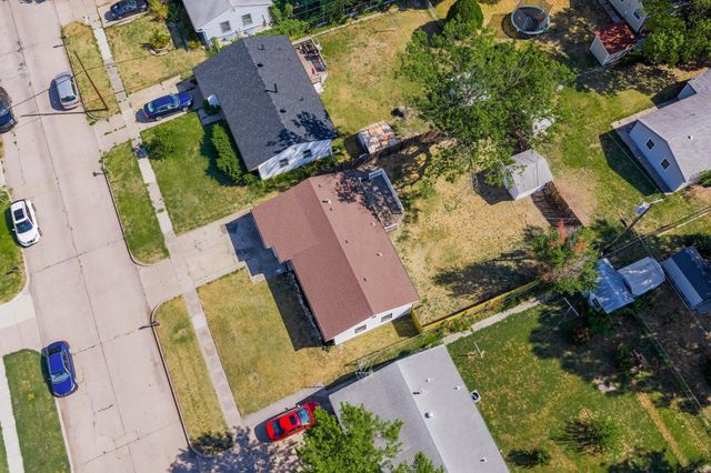 3220 S Downtain, Wichita, KS 67217