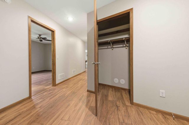 932 Oak Pond Court, Sartell, MN 56377