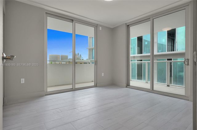 1150 101st St 503, Bay Harbor Islands, FL 33154