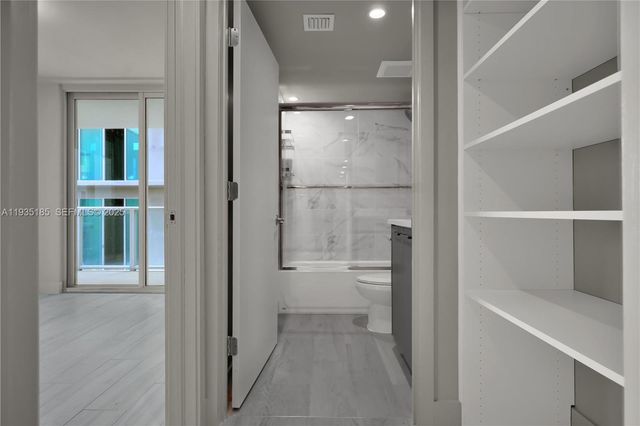 1150 101st St 503, Bay Harbor Islands, FL 33154