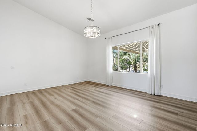 2218 E BROOKS FARM Road, Gilbert, AZ 85298