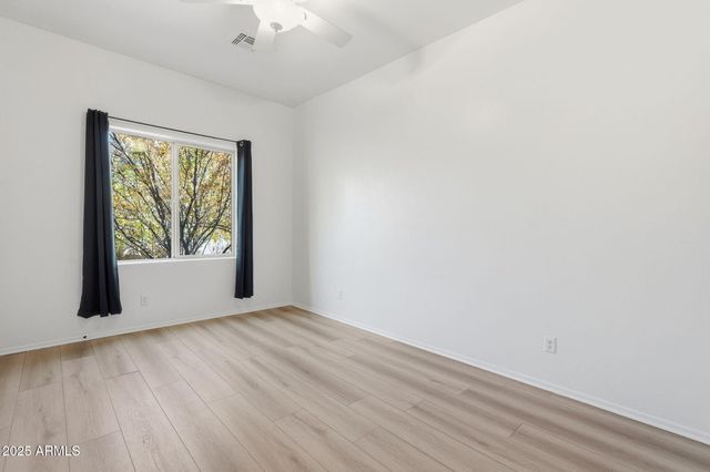 2218 E BROOKS FARM Road, Gilbert, AZ 85298