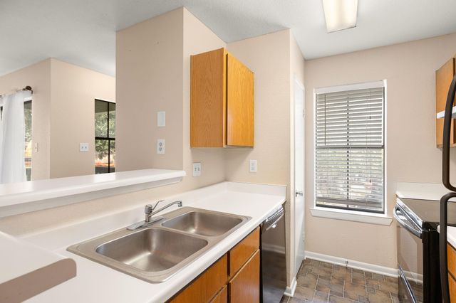 4500 E Oltorf ST C-306, Austin, TX 78741