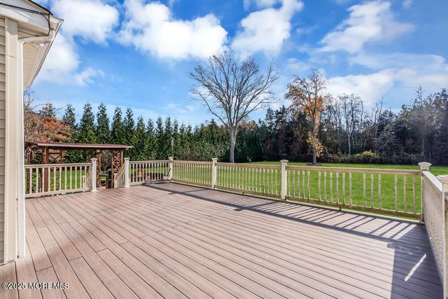 185 Dayna Court, Toms River, NJ 08753