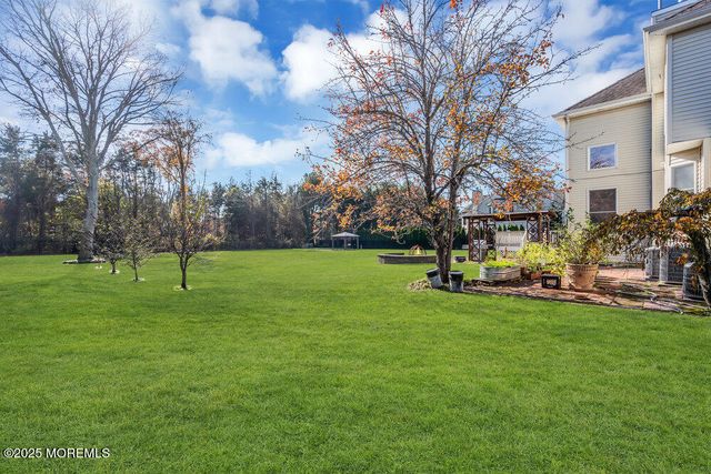 185 Dayna Court, Toms River, NJ 08753