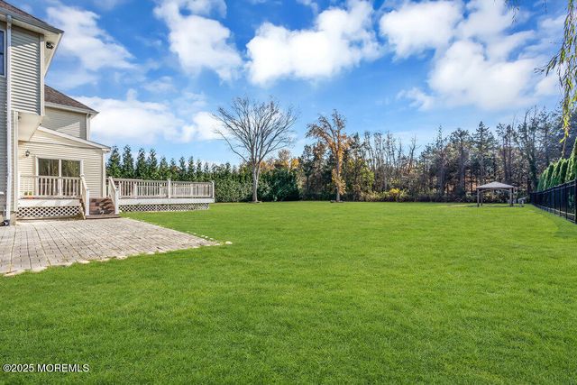 185 Dayna Court, Toms River, NJ 08753