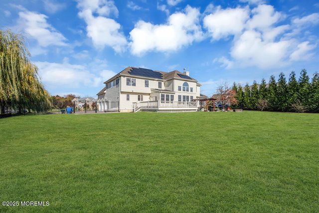 185 Dayna Court, Toms River, NJ 08753