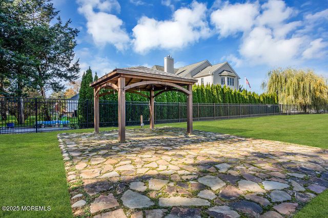 185 Dayna Court, Toms River, NJ 08753