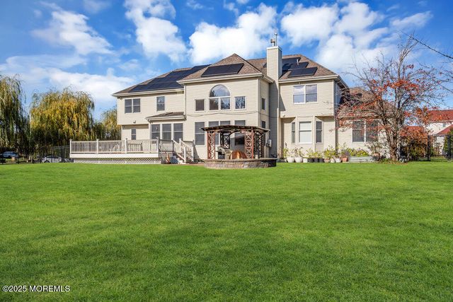 185 Dayna Court, Toms River, NJ 08753