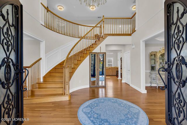 185 Dayna Court, Toms River, NJ 08753