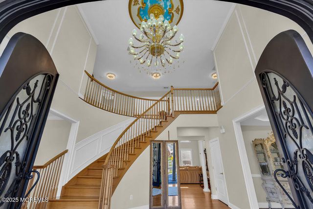 185 Dayna Court, Toms River, NJ 08753