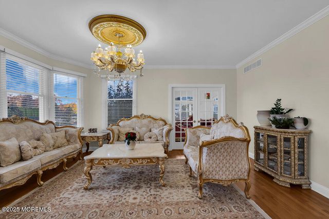 185 Dayna Court, Toms River, NJ 08753