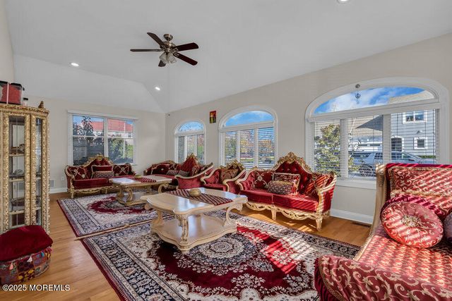 185 Dayna Court, Toms River, NJ 08753