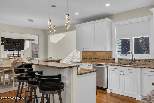 185 Dayna Court, Toms River, NJ 08753