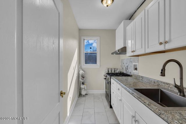 185 Dayna Court, Toms River, NJ 08753