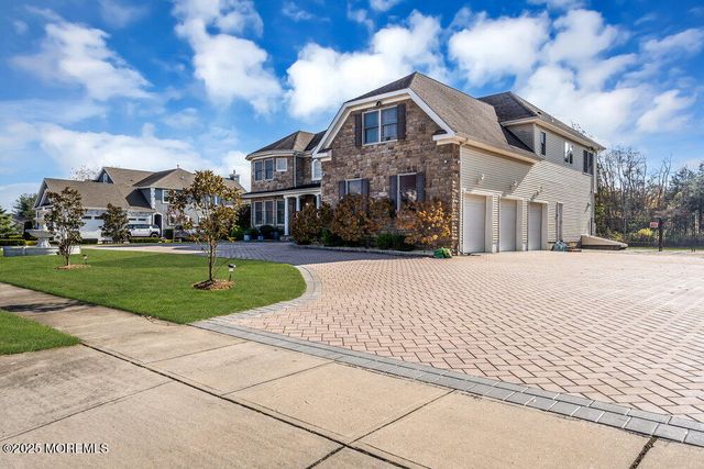185 Dayna Court, Toms River, NJ 08753