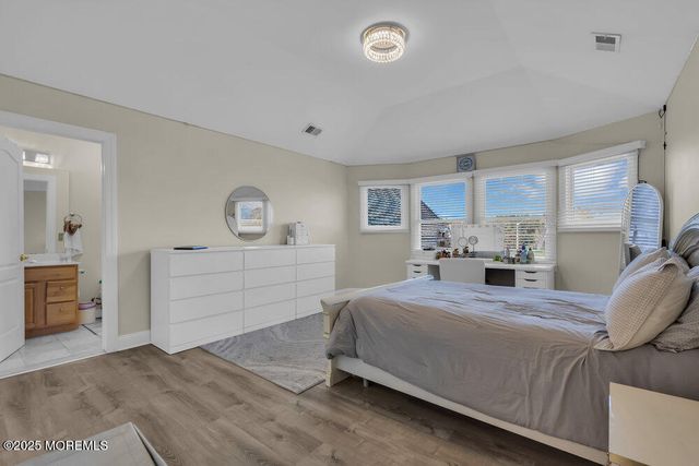 185 Dayna Court, Toms River, NJ 08753