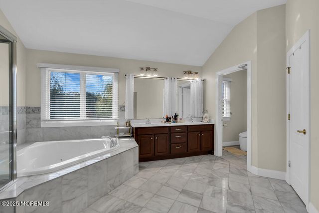 185 Dayna Court, Toms River, NJ 08753