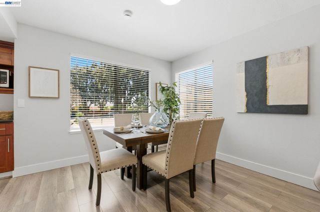 43104 Grimmer Ter, Fremont, CA 94538