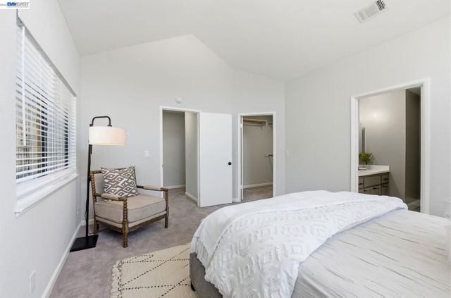 43104 Grimmer Ter, Fremont, CA 94538