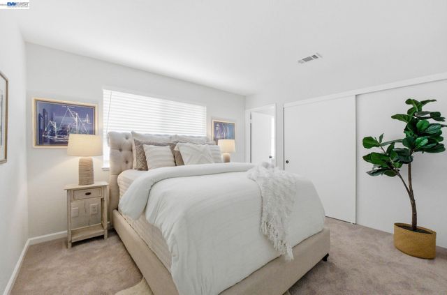 43104 Grimmer Ter, Fremont, CA 94538