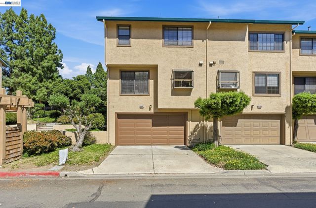 43104 Grimmer Ter, Fremont, CA 94538