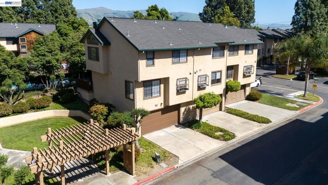 43104 Grimmer Ter, Fremont, CA 94538