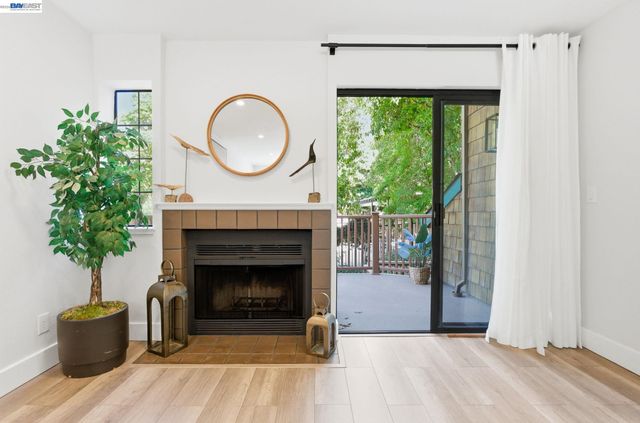 43104 Grimmer Ter, Fremont, CA 94538