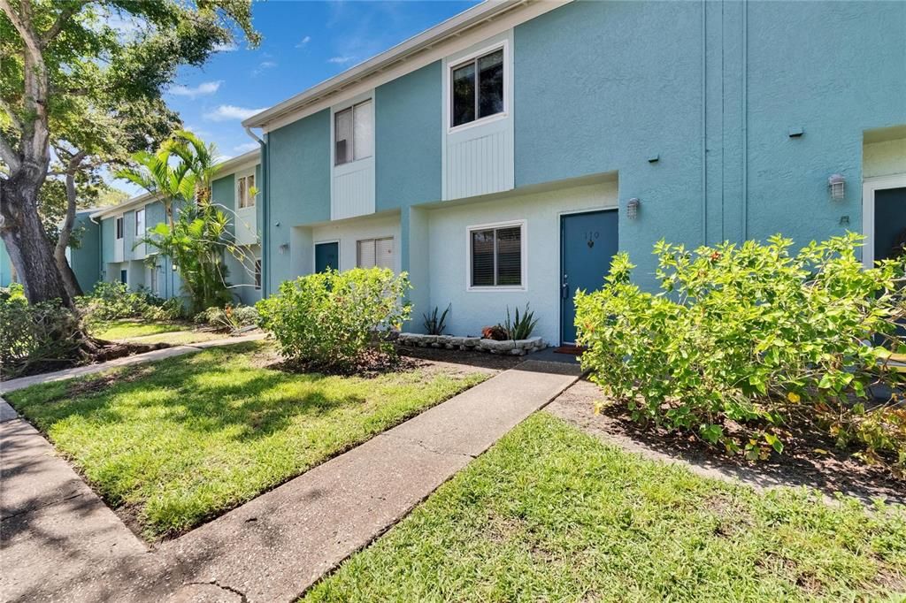 110 114TH TERRACE NE 110, St Petersburg, FL 33716