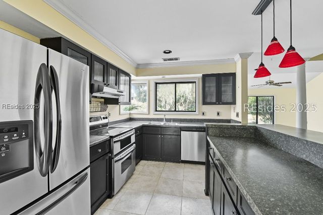 22 Stable Gate Rd, Hilton Head Island, SC 29926