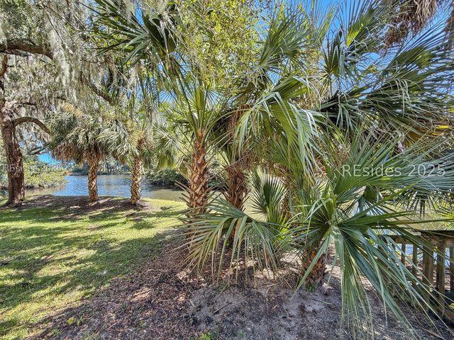22 Stable Gate Rd, Hilton Head Island, SC 29926