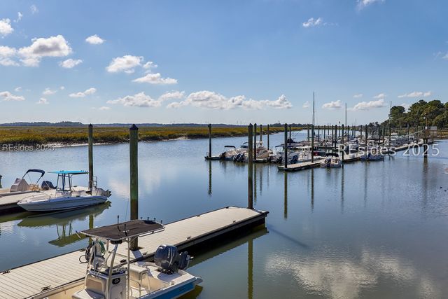 22 Stable Gate Rd, Hilton Head Island, SC 29926